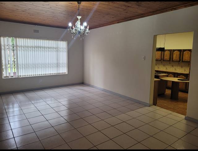 4 BEDROOM HOUSE TO LET IN SAFARI GARDENS